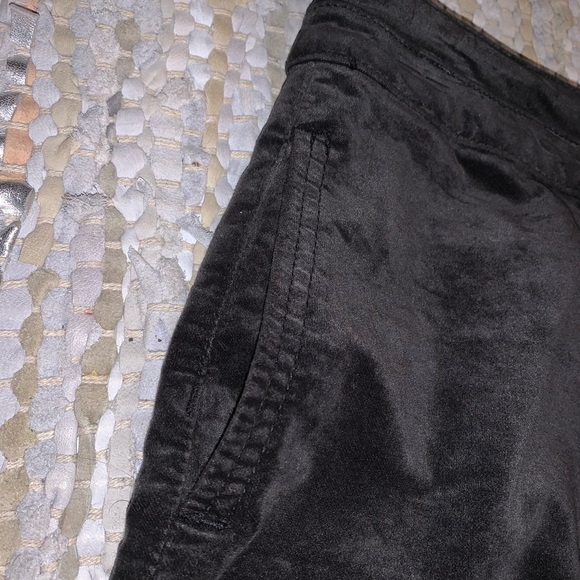 American Eagle Skirt - Picture 3 of 4